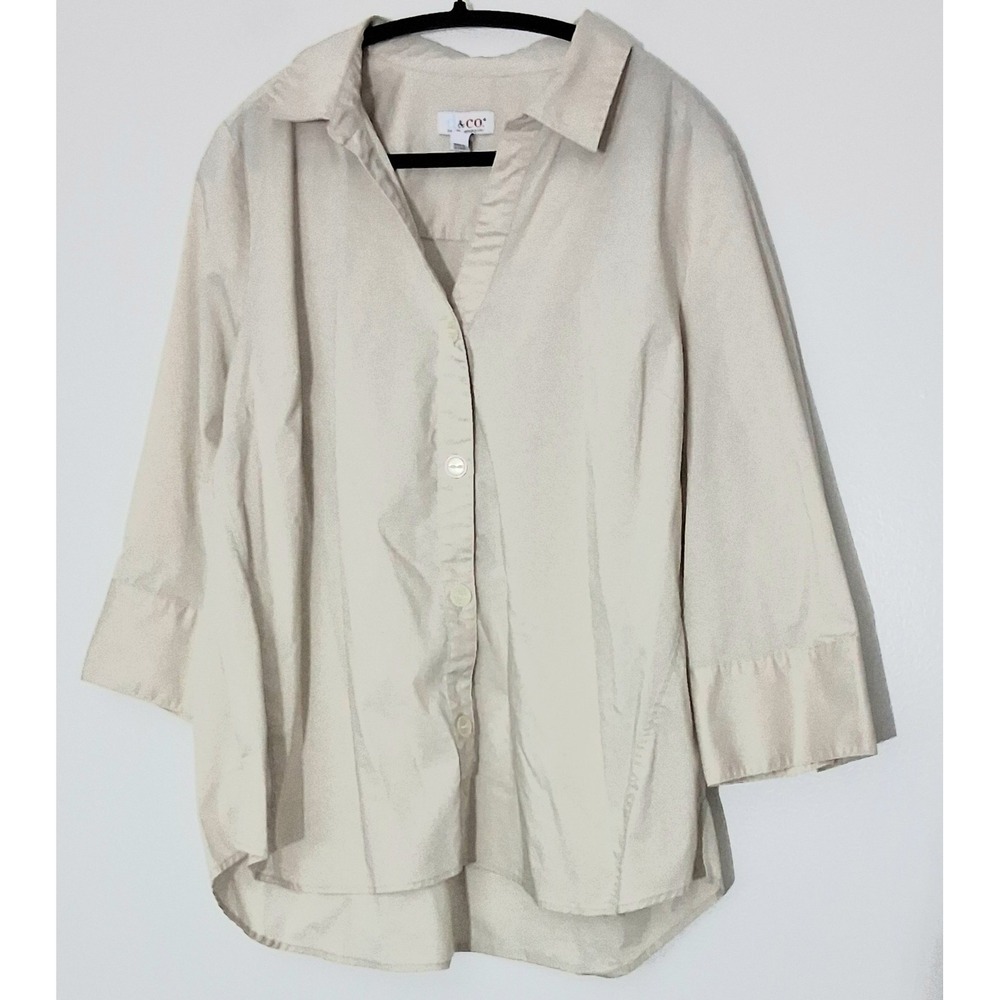 Denim & Co. Coolmax Shirt Size XL Beige Button Front Side Slits Capsule Wardrobe
